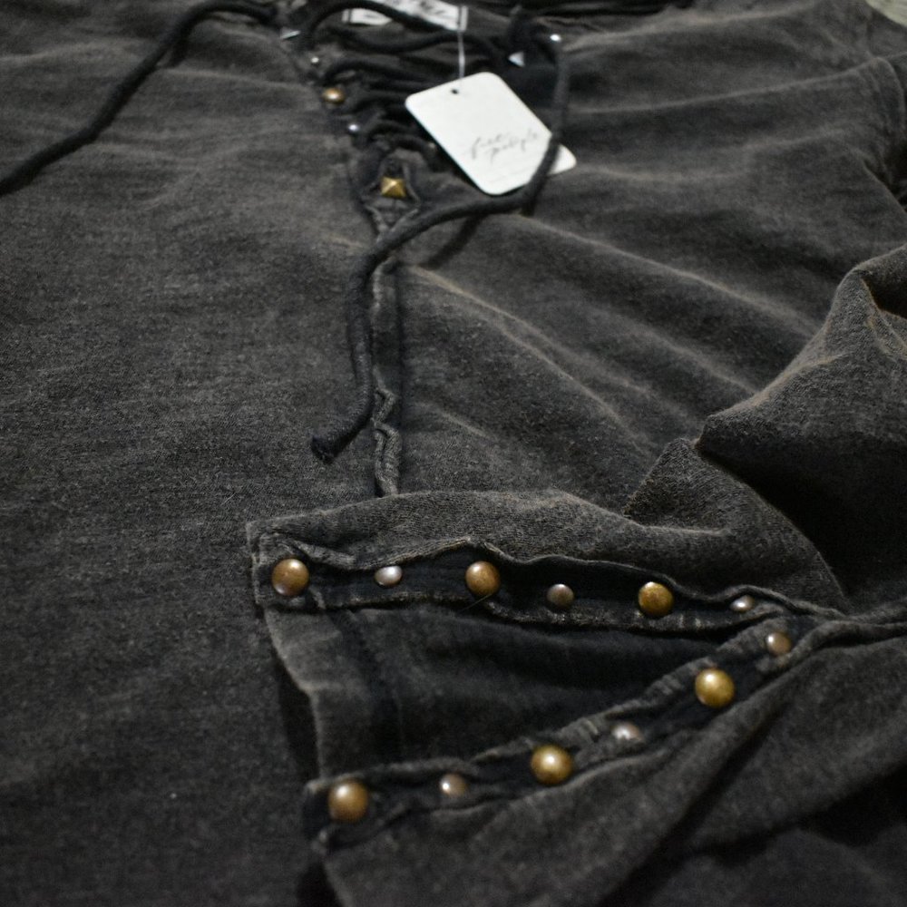 FIRM NWT FREE PEOPLE Into the Night T-Shirt S Ties Long Sleeves Rivets